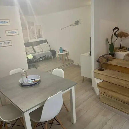 Maison D'aude Proche Etang باجيس